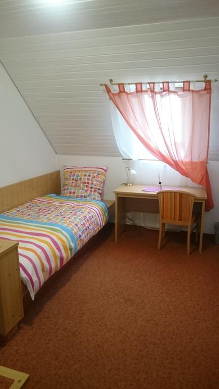 Gasthof Wilhelm Tell Fremdenzimmer Zirndorf Buitenkant foto